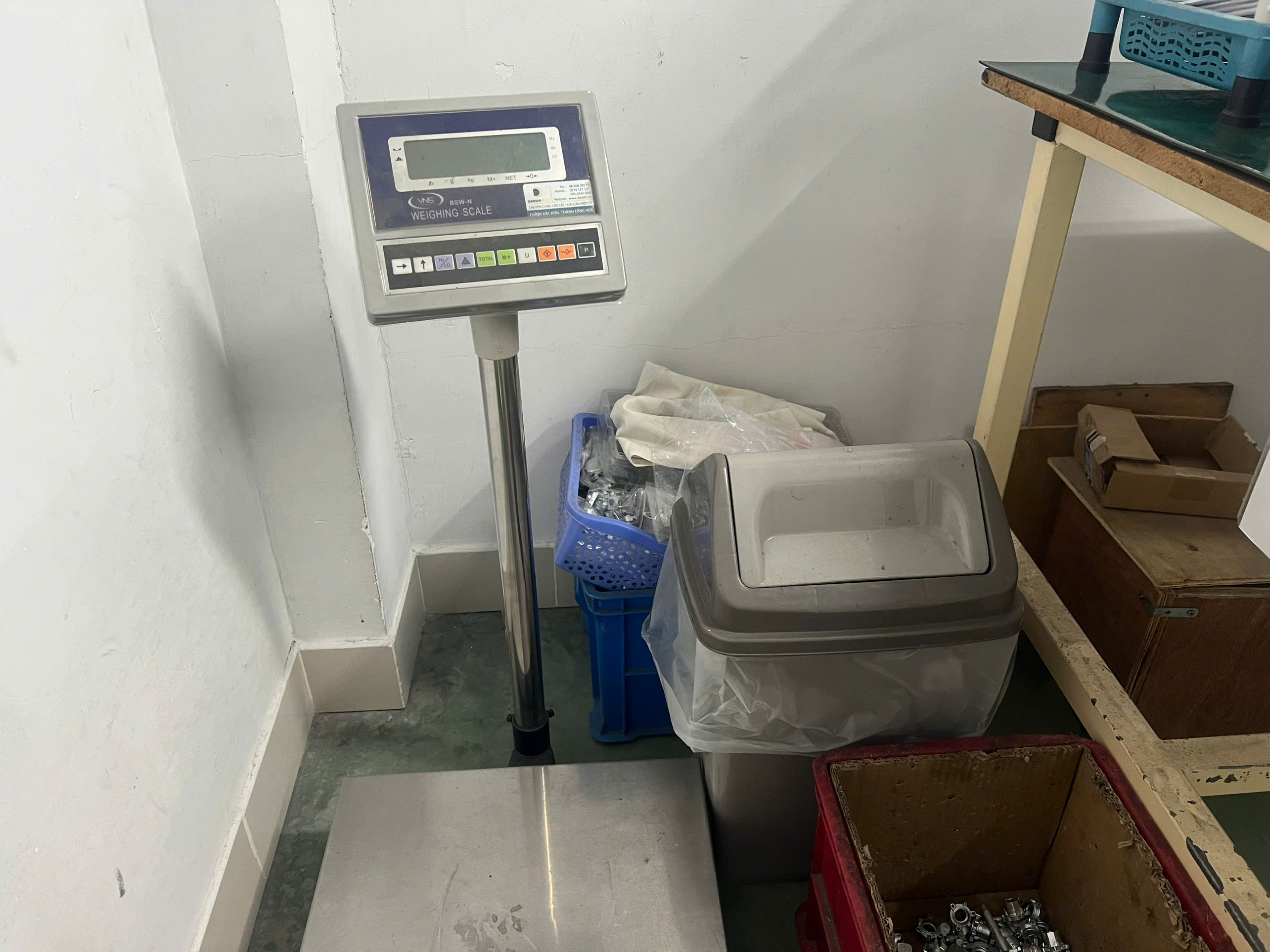 Electronic scale 1